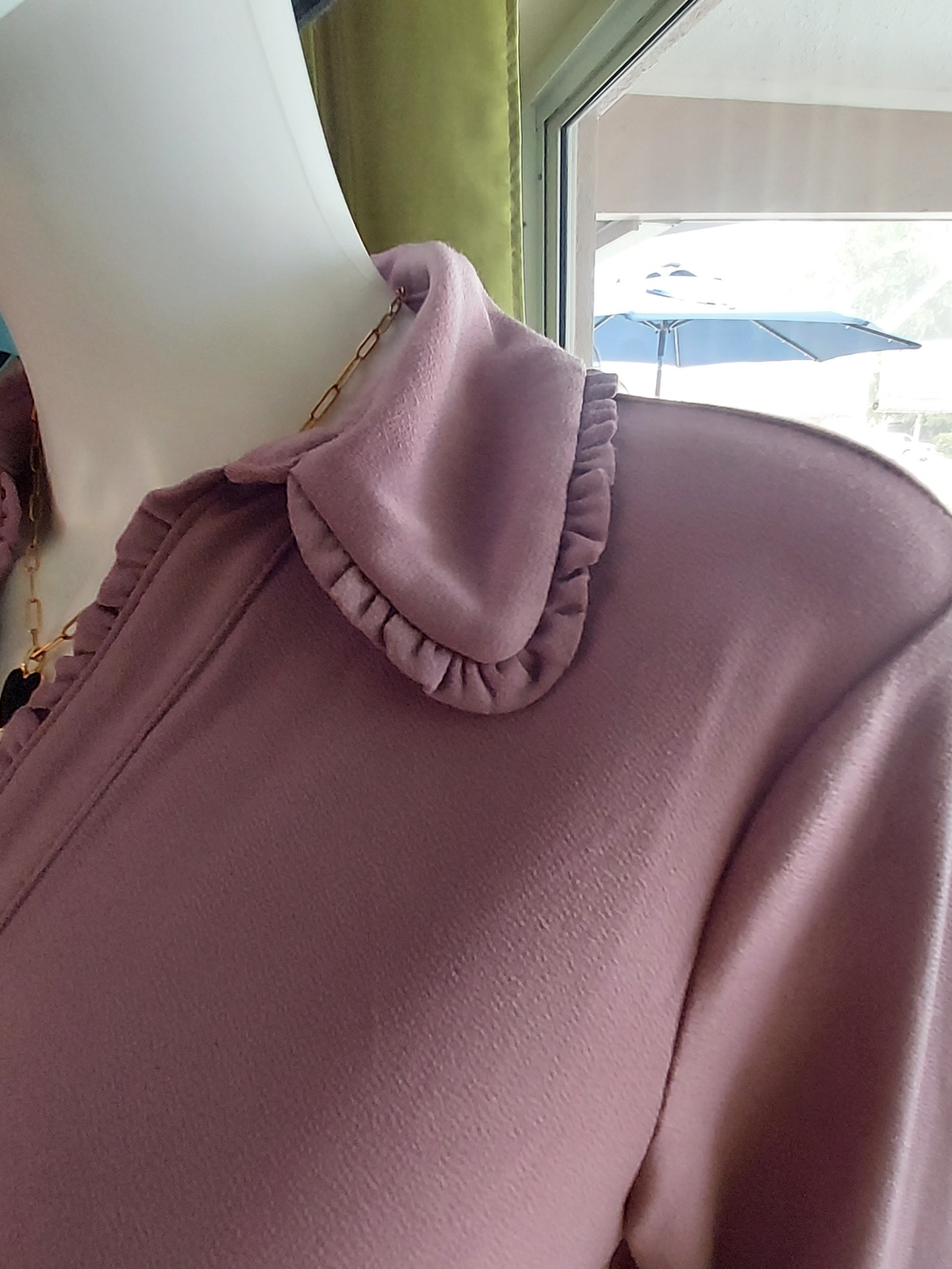 Adrianna Papell Mauve Ruffle-Trim Button Down Blouse: NWT - Picture 3 of 13